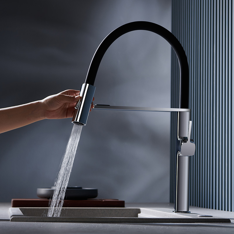 OUBAO kitchen faucet mixer taps with Pull out Magnetic Docking Spray Head