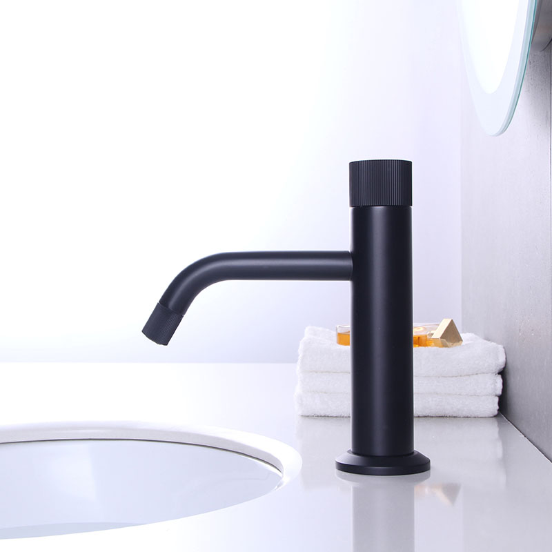 Sink Faucets with Chrome and Black Single Hole Vanity Faucets Factory