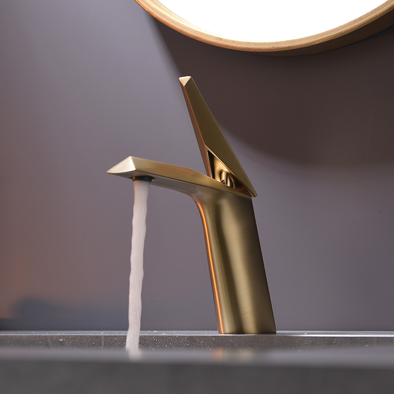 OUBAO best brushed gold bathroom sink faucet,brass single handle