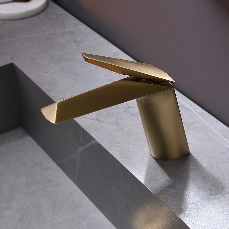 OUBAO best brushed gold bathroom sink faucet,brass single handle